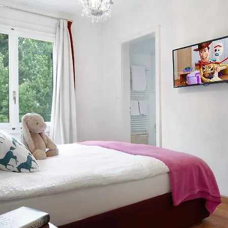 Apartment Attika Grevas *